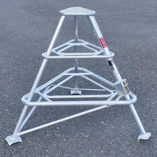 ナガノ 三角踏み台