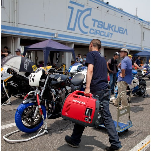 HONDA 正弦波インバーター搭載発電機 1.8kVA（交流／直流）